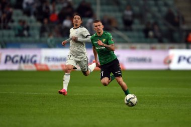 WARsaw, POLAND - 19 Eylül 2021: Polonya Futbol Ligi oyunu Legia Warszawa - Gornik Leczna, Damian Gaska (Gornik Leczna) 