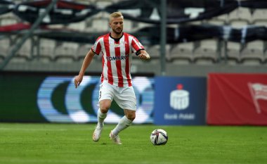 CRACOV, POLAND - AUGust 01, 2021: Polonya Futbol Ligi oyunu Krakovia Krakow - Slask Wroclaw, Michal Siplak (Krakovia)) 