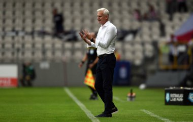 CRACOV, POLAND - Polonya Futbol Ligi maçı Krakovia Krakow - Slask Wroclaw, Jacek Magiera antrenörü (Slask Wroclaw) 