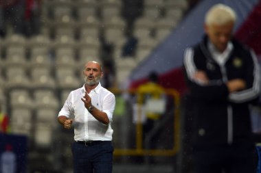 CRACOV, POLAND - AUGust 01, 2021: Polonya Futbol Ligi maçı Krakovia Krakow - Slask Wroclaw, Michal Probierz koçu (Cracovia) 