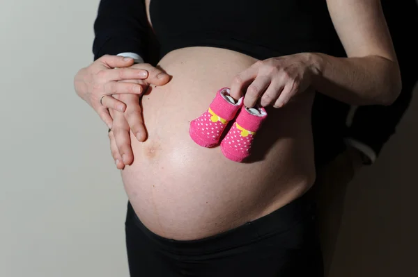 Pregnant woman-future parents. — Stock Photo, Image