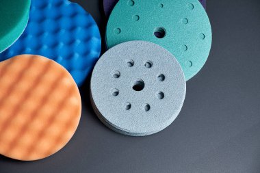 Cila makinesi için çeşitli eklentiler. Yüzey tedavi araçları. Bağlanıyor.