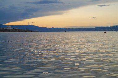 Adriyatik Denizi üzerinde dramatik bulutlar