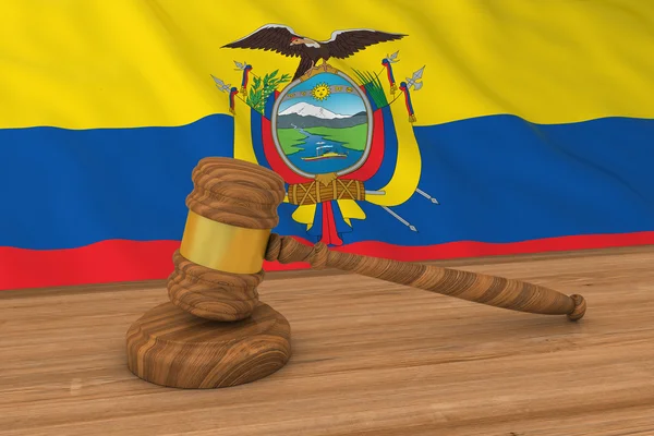 Conceito de Direito Equatoriano - Bandeira do Equador por trás da ilustração 3D do martelo do juiz — Fotografia de Stock
