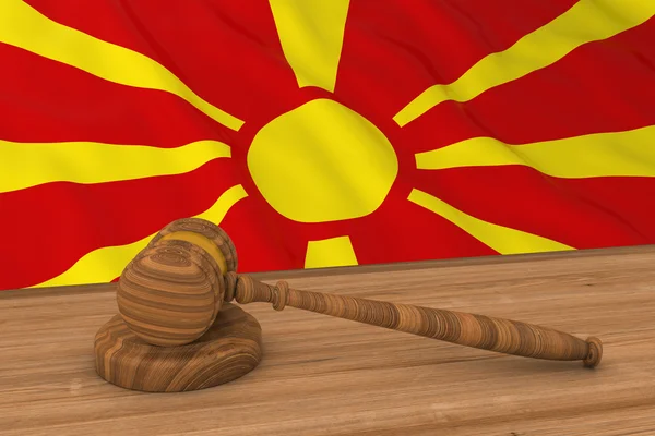 Conceito de Direito Macedônio - Bandeira da Macedônia por trás da ilustração 3D do martelo do juiz — Fotografia de Stock
