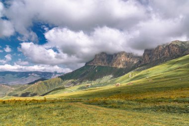 Aktoprak Geçidi. Kabardino-Balkaria. Rusya