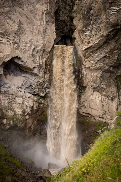 Cascada Del Sultán Las Montañas Del Cáucaso Norte — Foto de Stock