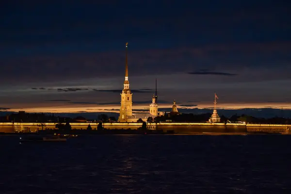 Петропавловская Крепость Санкт Петербурге Ночью — стоковое фото