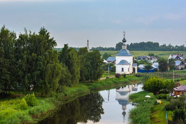 Iglesia Río Suzdal Rusia — Foto de Stock