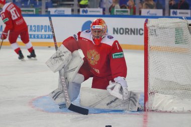 Rusya Federasyonu. Saint-Petersburg 'da. Gazprom arenası. Hokey mi? Kanal 1, Rusya-Finlandiya. Rusya milli takımının hokey oyuncusu.