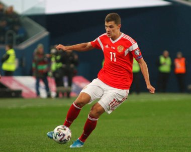 Rusya Federasyonu. Saint-Petersburg 'da. Gazprom Arena 'da. Futbol mu? 2020 Avrupa Şampiyonası elemeleri. 9 rauntluk grup I. Rusya Milli Takımı Belçika Milli Takımı. Rusya Milli Futbol Takımı 'nın oyuncusu Roma Zobnin