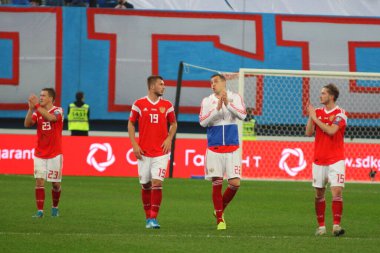 Rusya Federasyonu. Saint-Petersburg 'da. Gazprom Arena 'da. Futbol mu? 2020 Avrupa Şampiyonası elemeleri. 9 rauntluk grup I. Rusya Milli Takımı Belçika Milli Takımı. Rusya Milli Futbol Takımı oyuncusu Nikolay Komlichenko