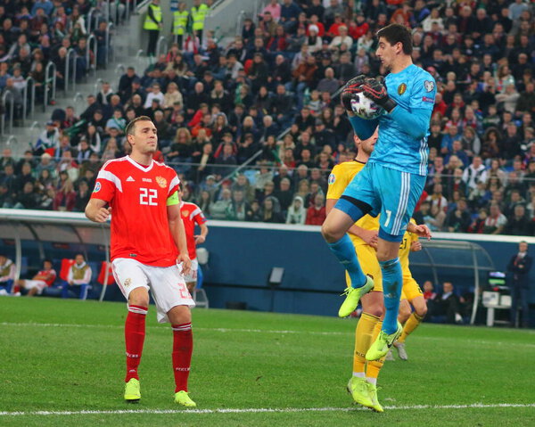 Russian Federation. Saint-Petersburg. Gazprom Arena. Football. Qualification for the European championship 2020. 9 round group I. national Team of Russia national Team of Belgium. The player of national team of Russia on football Artem Dzyuba, Thibau