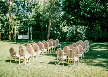 Park 'ta düğün için süslemeler