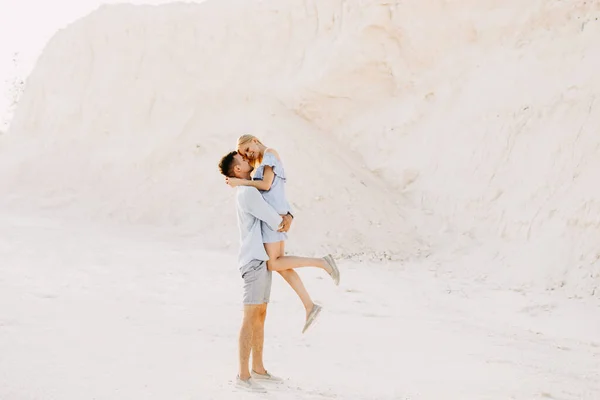 Beautiful Young Couple Having Fun Together Sand Quarry — Stock Photo, Image