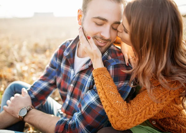 Beautiful Young Couple Spending Time Together Outdoors — Stock Photo, Image