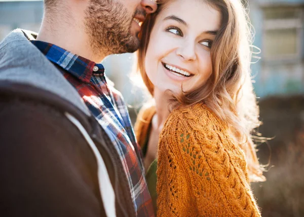 Mooi Jong Paar Tijd Doorbrengen Samen Buiten — Stockfoto