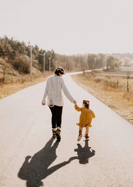 Beautiful Happy Mother Child Spending Time Together Nature — Stock Photo, Image