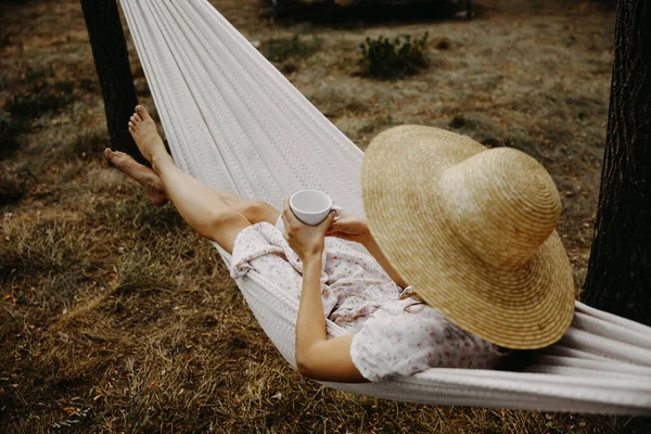 Beautiful Woman Dress Relaxing Hammock Forest — Stock Photo, Image