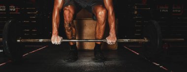 Spor salonunda çalış. 