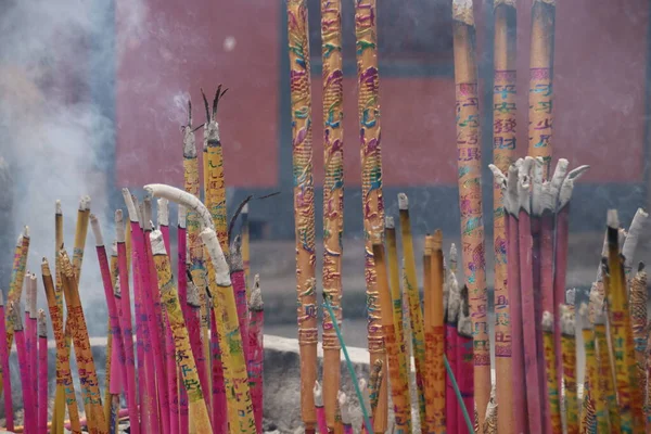 中国の神社における中国の香 — ストック写真