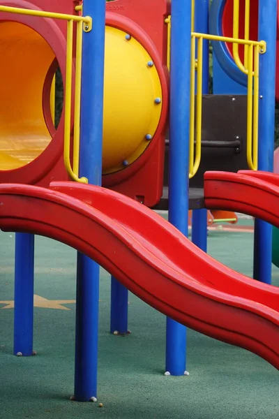 Aire Jeux Colorée Pour Les Enfants Dans Parc Coin Enfants — Photo