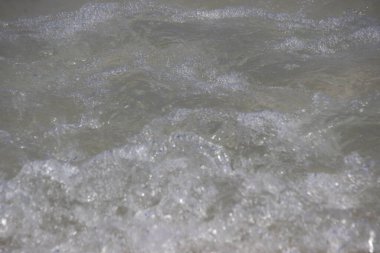 Kumsalda Dalgayı Temizle