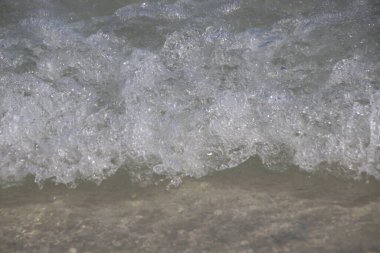 Kumsalda Dalgayı Temizle