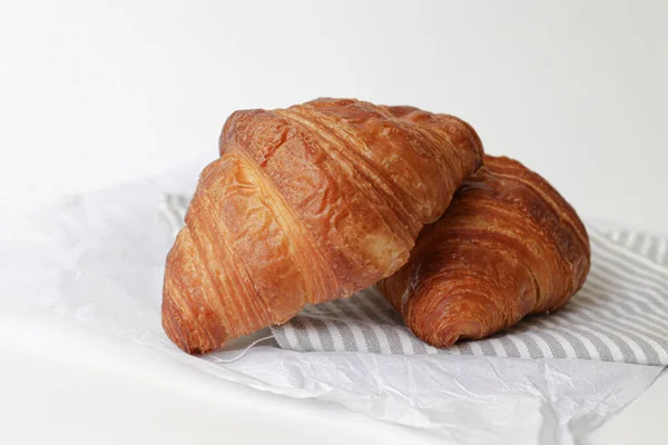 Närbild Croissant Traditionell Fransk Bakelse — Stockfoto