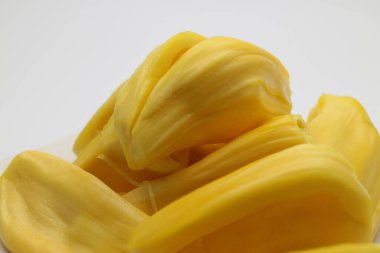 Beyaz arkaplandaki bir yığın Jackfruit 'i kapat