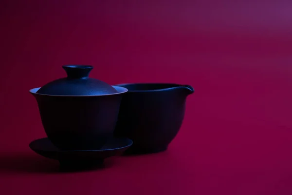 Чорна Китайська Чашка Чаю Червоному Фоні — стокове фото