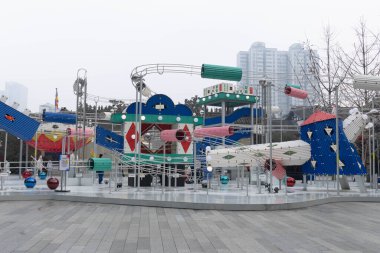 Tai Koo Li 'deki ticari dükkanlar, Chengdu' daki Modern Alışveriş Merkezi. Bu fotoğraf 31 Aralık 2025 'te çekildi. Chengdu, Çin