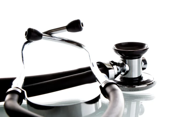 Stetoskop, närbild isolerade — Stockfoto