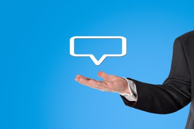 Bir sanal infographics tutan işadamı 