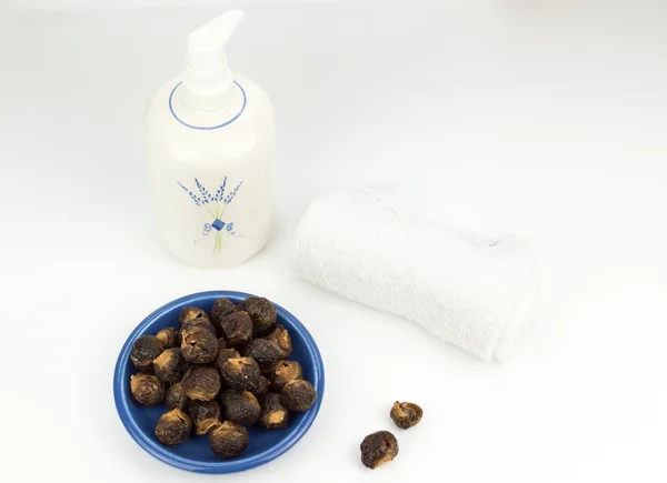 Sabun fındık bir plaka üzerinde