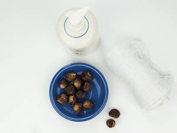 Sabun fındık bir plaka üzerinde