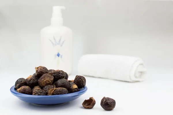 Sabun fındık bir plaka üzerinde