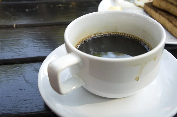 Tasse schwarzen Kaffee — Stockfoto