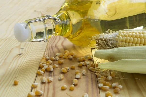 soya fasulyesi bitkisel yağ masada 