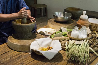 Bitkisel tıbbi ot geleneksel Tay masajı hazırlamak kavramı