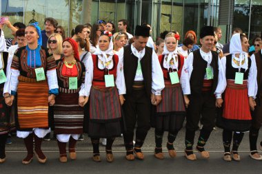 Novi Sad, Sebia: 4. Ekim 2015. Folklor grubu--dan Serbia