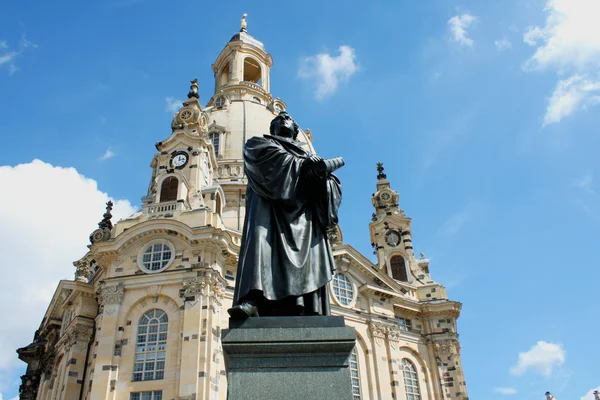 Het monument van de Martin Luther in Dresden (Duitsland) — Stockfoto