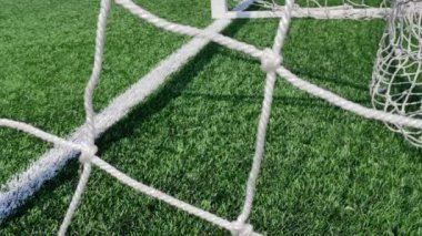 Futbolda gol atma.