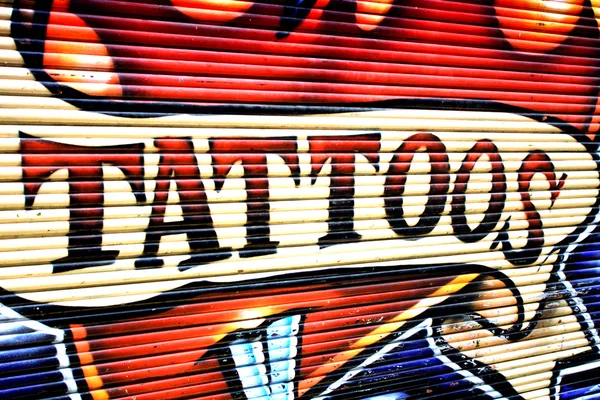 Mural de tatuajes en la pared —  Fotos de Stock