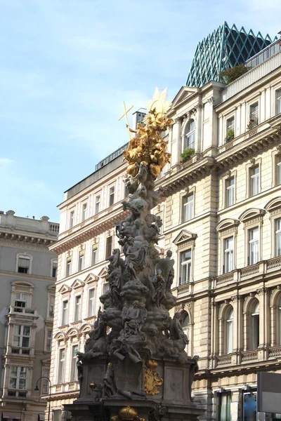 Viena, monumento na rua Graben . — Fotografia de Stock