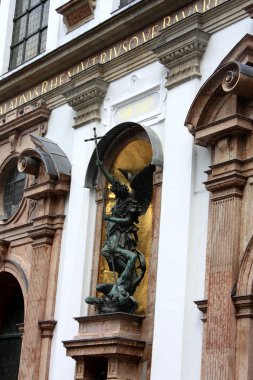 St. Michael'ın Kilisesi, Münih