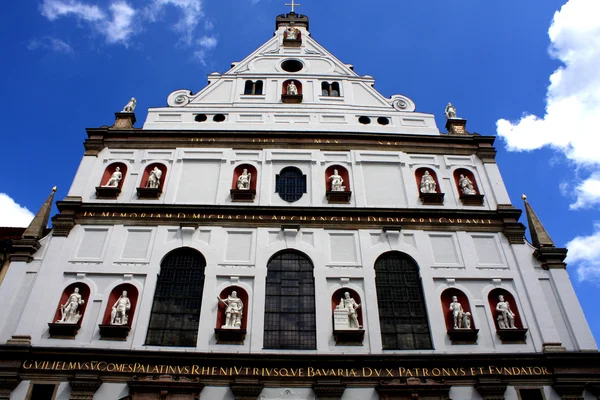 Церковь Святого Михаила в Мюнхене - самая большая церковь эпохи Возрождения — стоковое фото