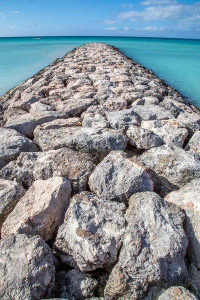 Karayip fırtına kırıcı