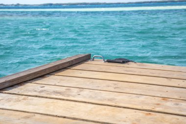 Turkuaz, masmavi güverte