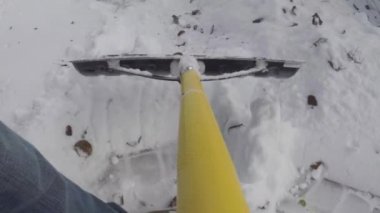 Kar kürekle sonra kış fırtına çıkarma.